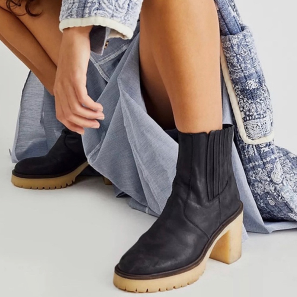 Free People James Chelsea Boots 6 NEW